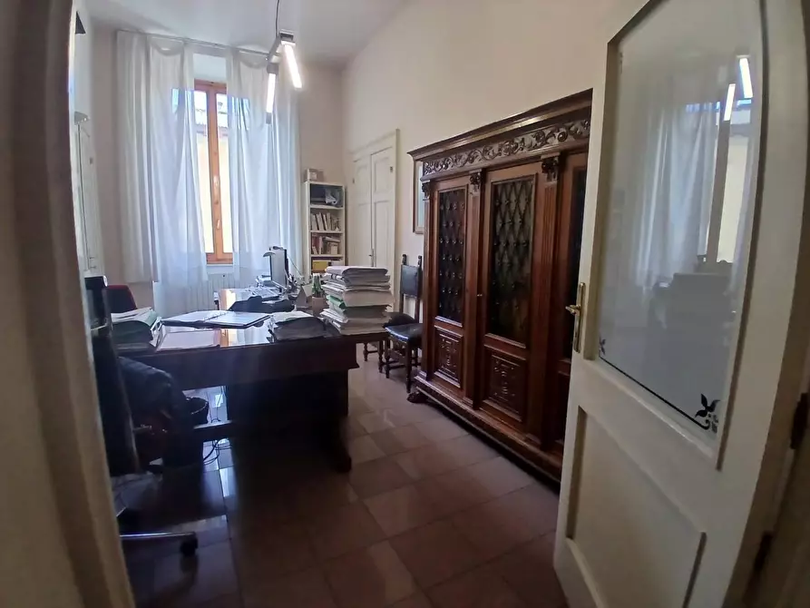 Immagine 17 di Appartamento in vendita  a Livorno