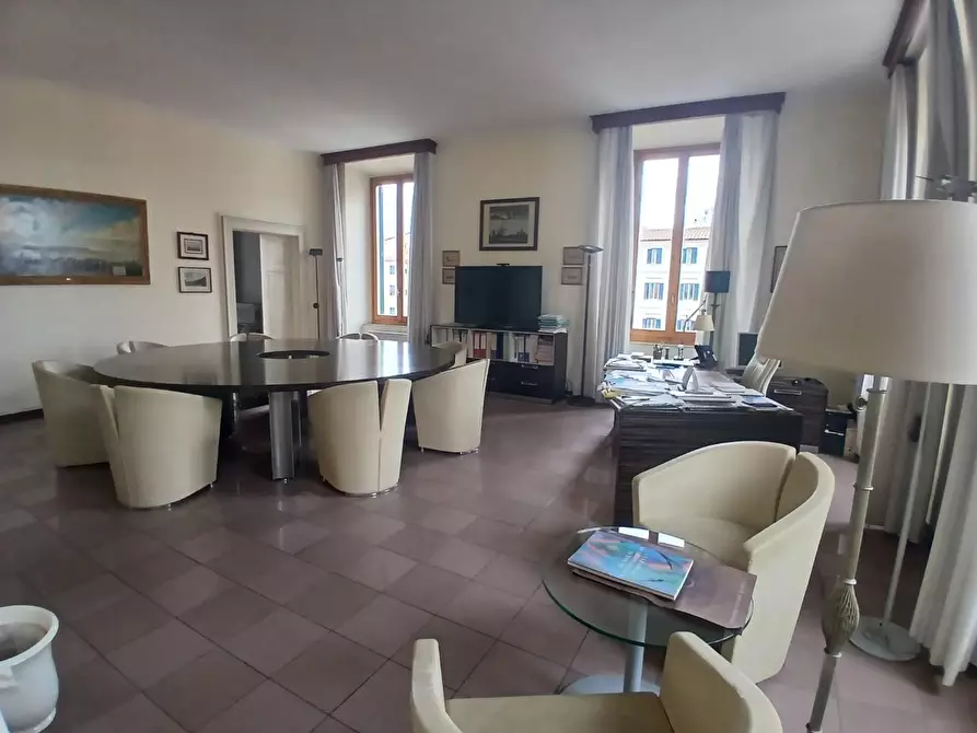 Immagine 4 di Appartamento in vendita  a Livorno