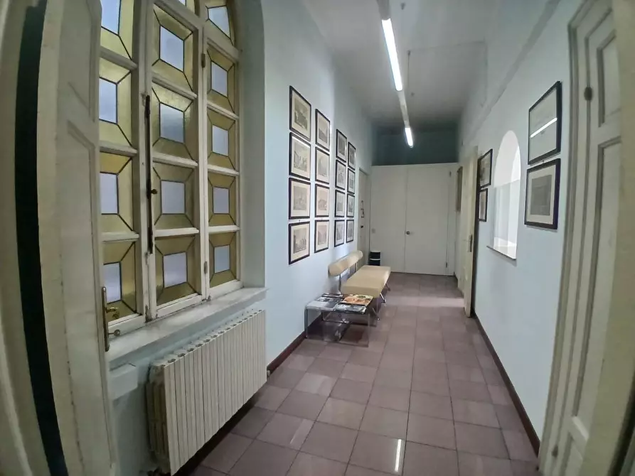 Immagine 8 di Appartamento in vendita  a Livorno