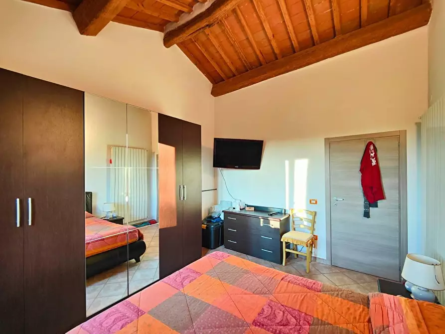 Immagine 20 di Casa colonica in vendita  a Pontedera