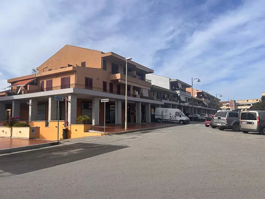 Immagine 2 di Locale commerciale in vendita  a Palau