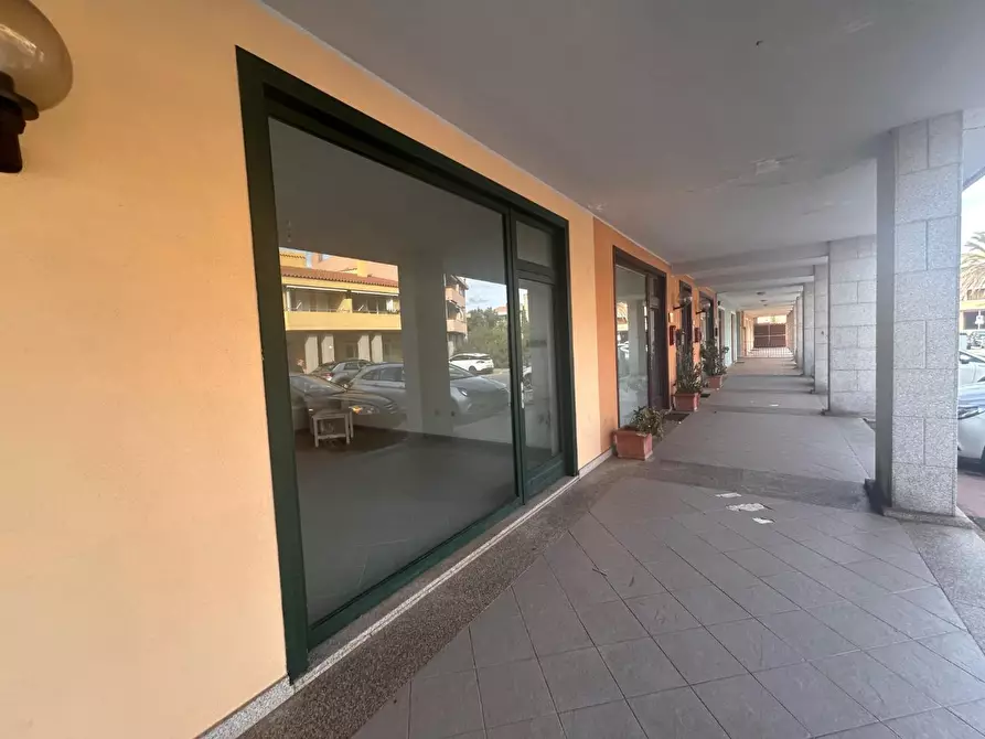 Immagine 3 di Negozio in vendita  a Palau