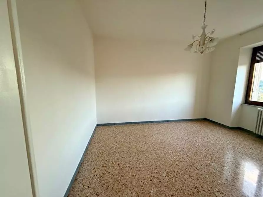 Immagine 18 di Appartamento in vendita  a Siena