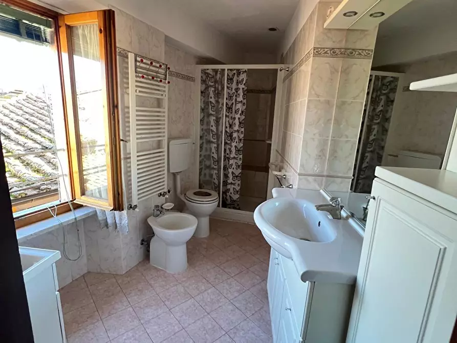 Immagine 13 di Appartamento in vendita  a Poggibonsi