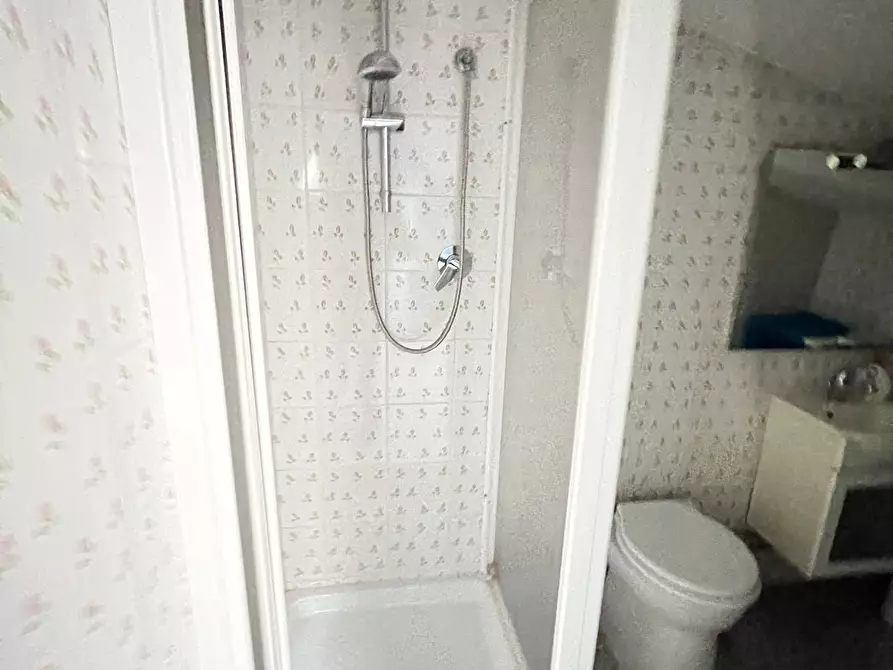 Immagine 16 di Appartamento in vendita  a Poggibonsi