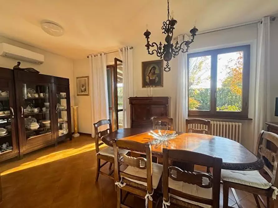 Immagine 17 di Villa in vendita  a Forte Dei Marmi