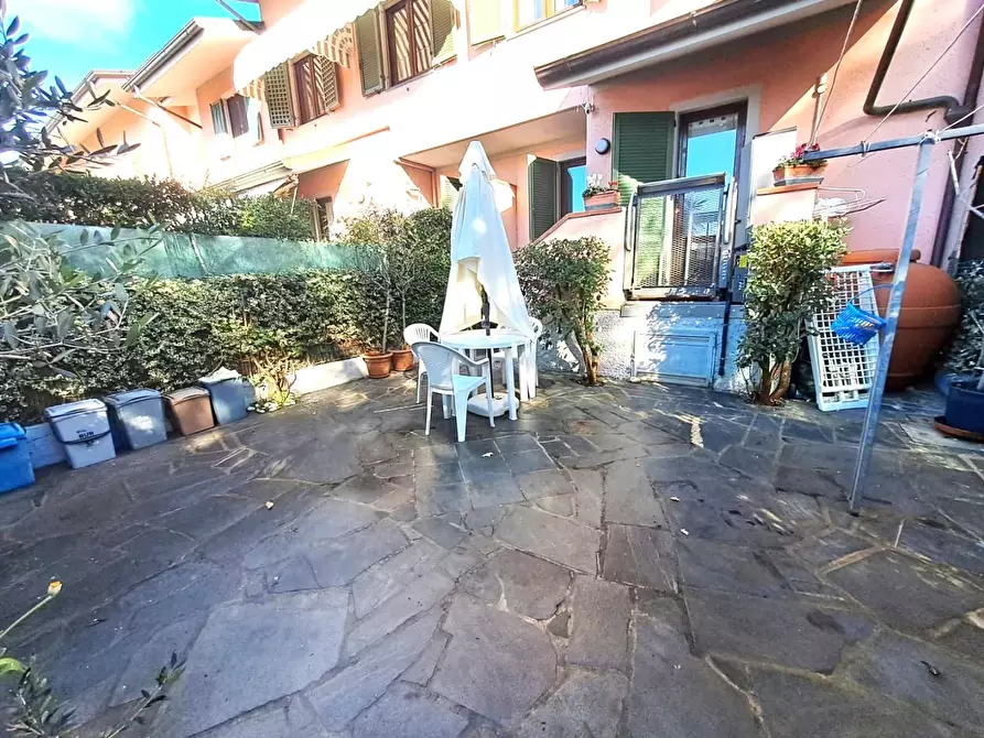 Immagine 34 di Villetta a schiera in vendita  a Forte Dei Marmi