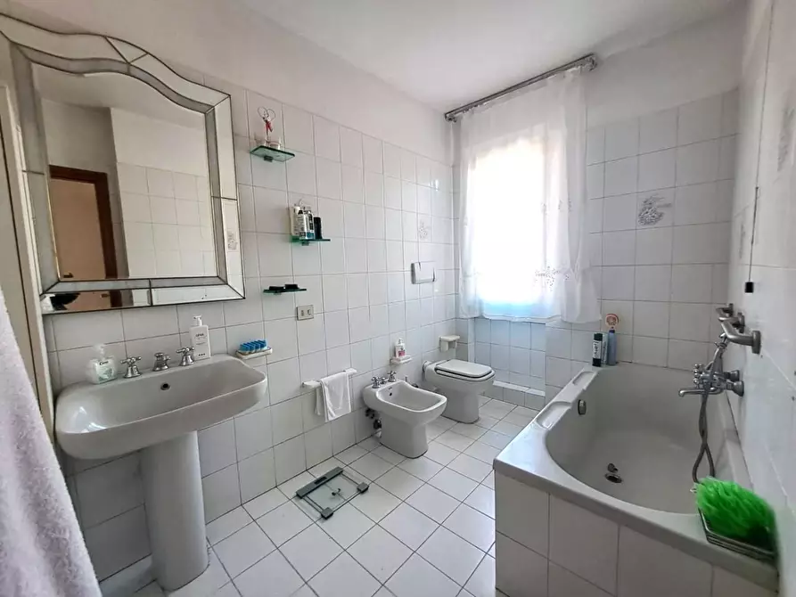 Immagine 20 di Villetta a schiera in vendita  a Forte Dei Marmi