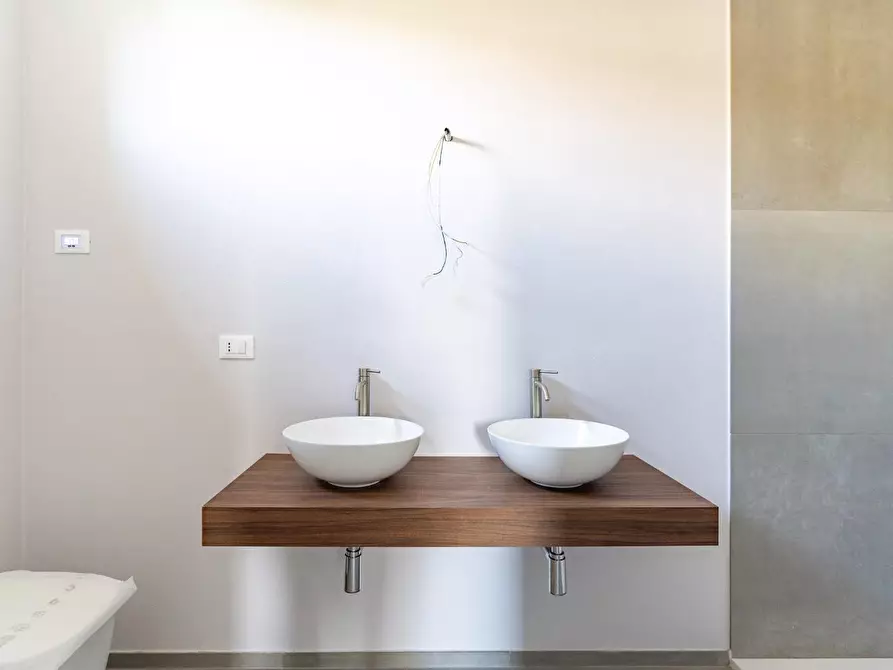 Immagine 35 di Villetta a schiera in vendita  a Vinci