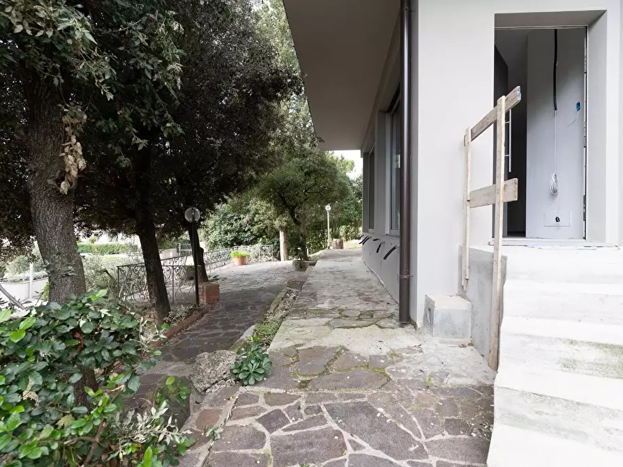 Immagine 47 di Villetta a schiera in vendita  a Vinci