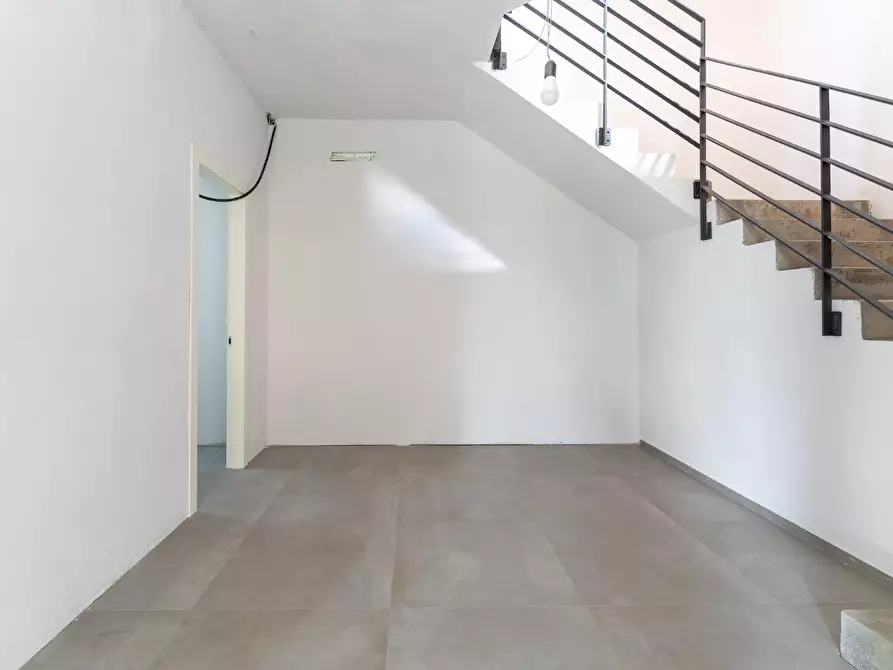 Immagine 31 di Villetta a schiera in vendita  a Vinci