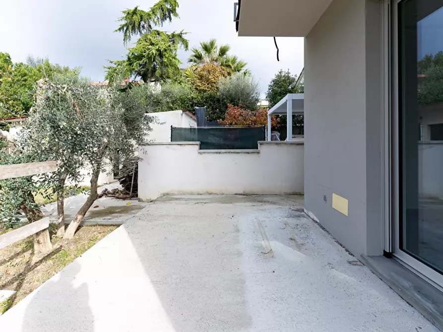 Immagine 42 di Villetta a schiera in vendita  a Vinci