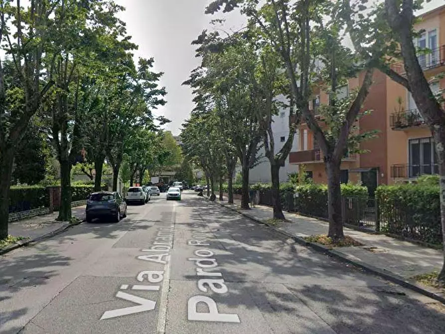 Immagine 1 di Villa in vendita  a Pisa