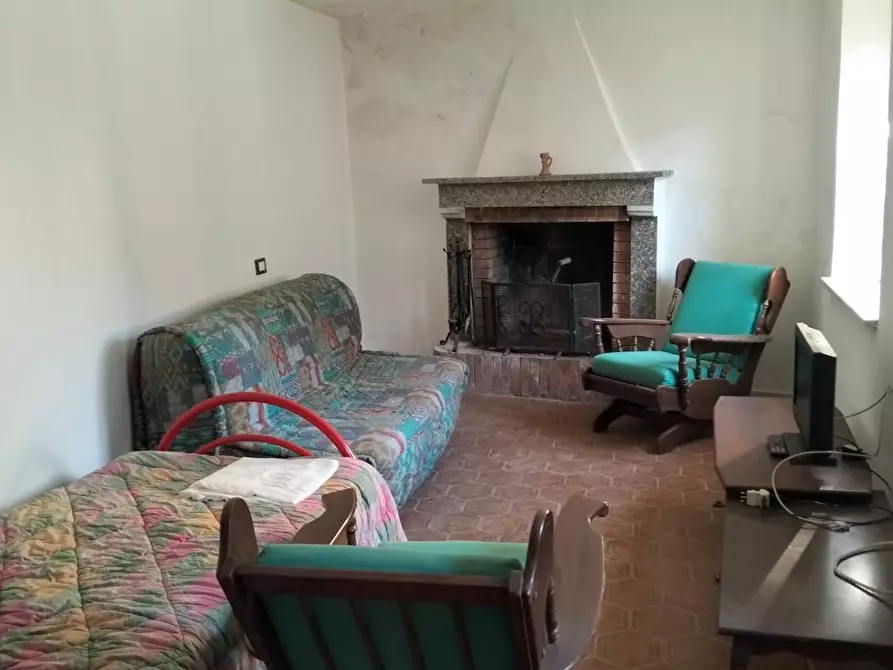 Immagine 9 di Porzione di casa in vendita  a Fivizzano