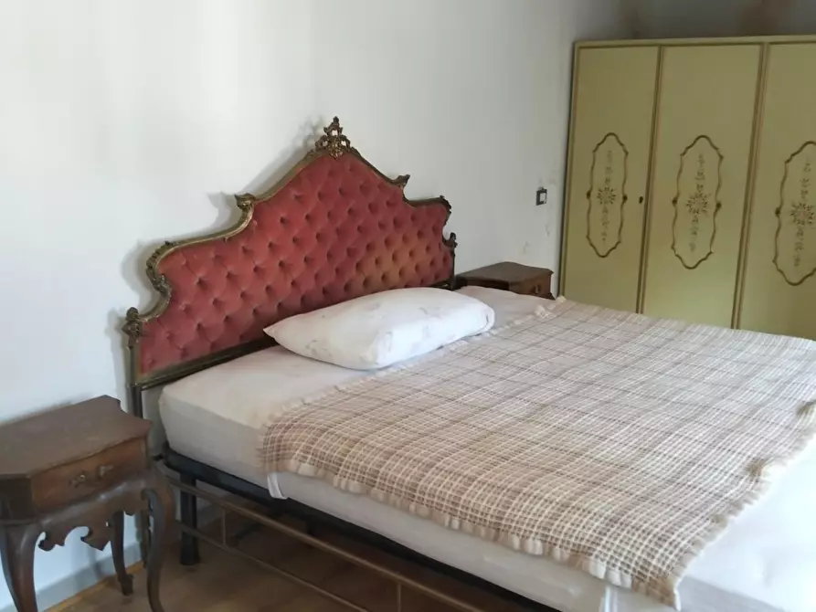 Immagine 6 di Porzione di casa in vendita  a Fivizzano