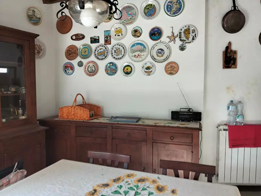 Immagine 4 di Porzione di casa in vendita  a Fivizzano