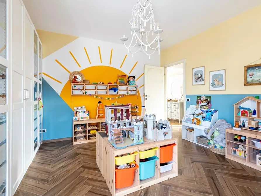 Immagine 27 di Villa in vendita  a Pontedera