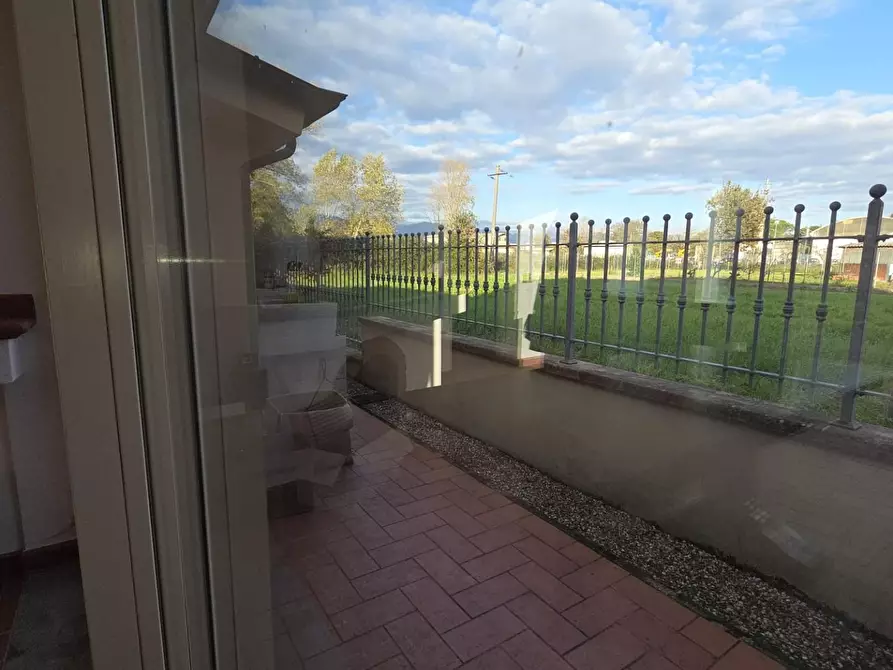 Immagine 12 di Villa in vendita  a Porcari