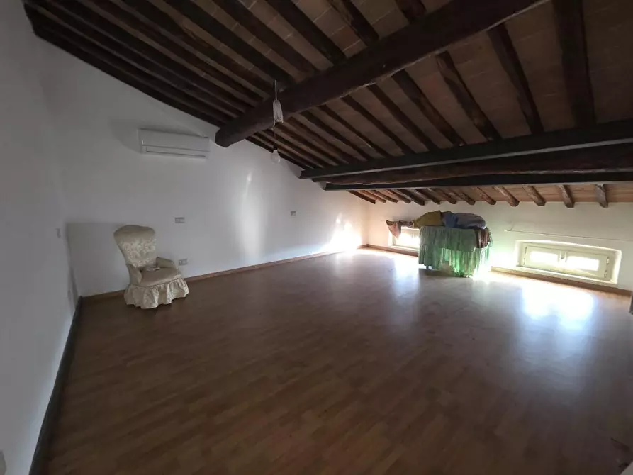 Immagine 5 di Villa in vendita  a Porcari