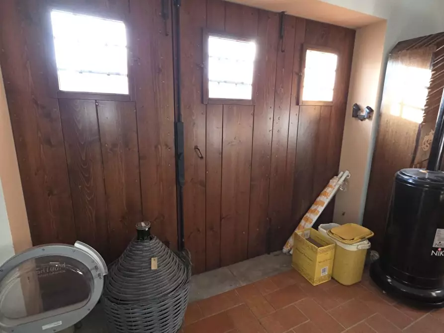 Immagine 40 di Villa in vendita  a Porcari