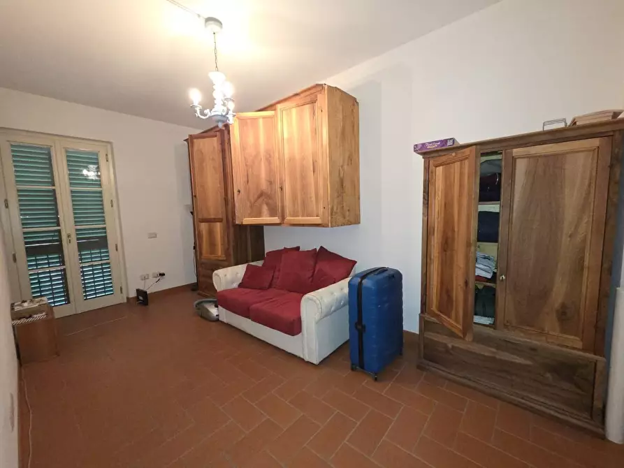 Immagine 17 di Villa in vendita  a Porcari