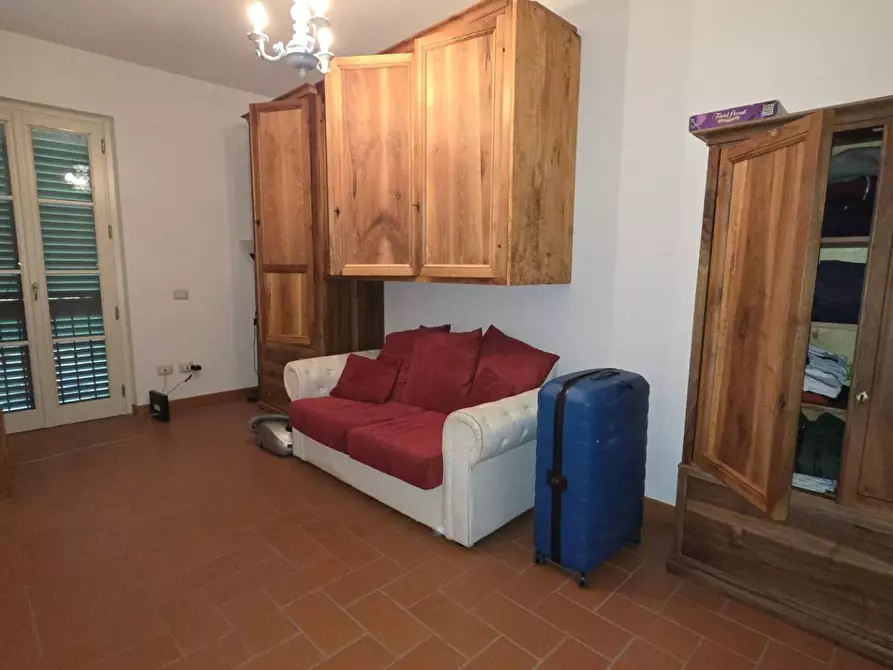 Immagine 19 di Villa in vendita  a Porcari