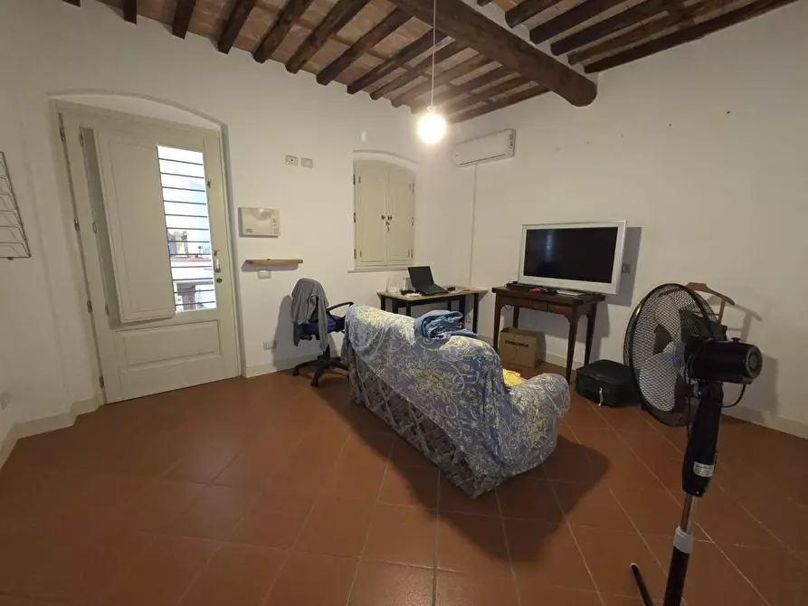Immagine 35 di Villa in vendita  a Porcari