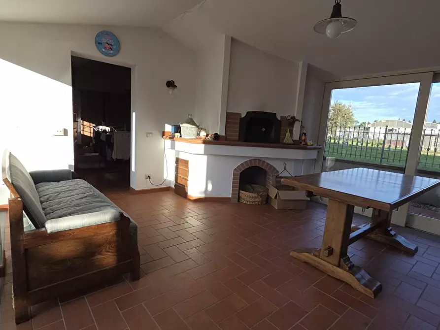 Immagine 58 di Villa in vendita  a Porcari