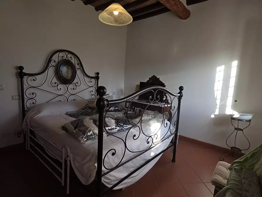 Immagine 42 di Villa in vendita  a Porcari
