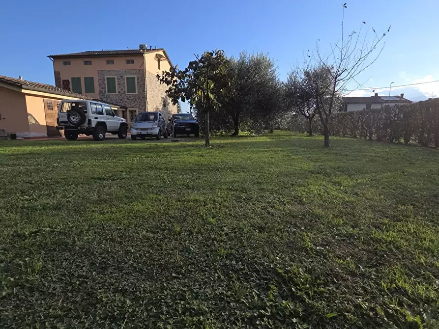 Immagine 55 di Villa in vendita  a Porcari