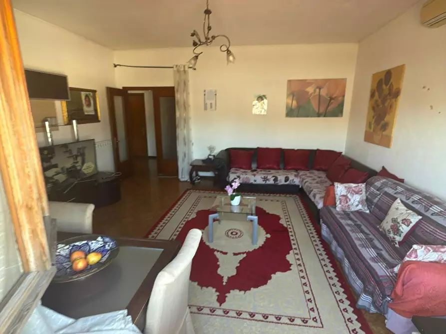 Immagine 2 di Mansarda in vendita  a Carrara