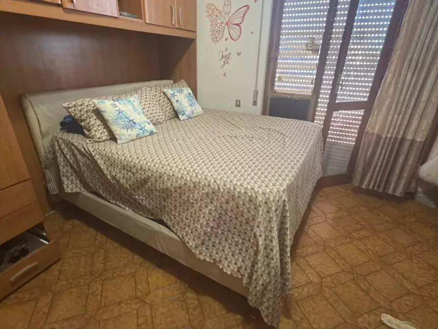 Immagine 3 di Mansarda in vendita  a Carrara