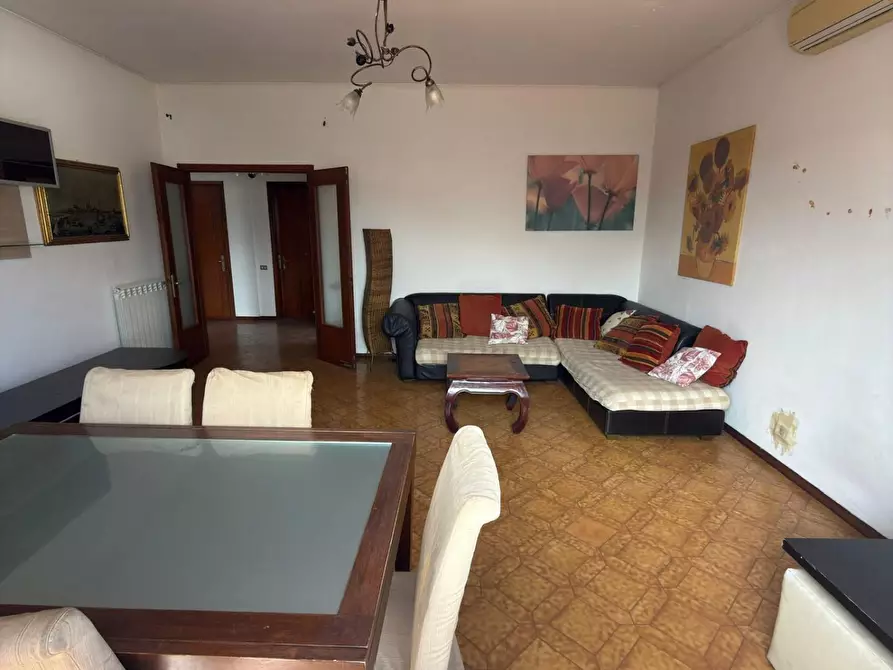 Immagine 12 di Mansarda in vendita  a Carrara