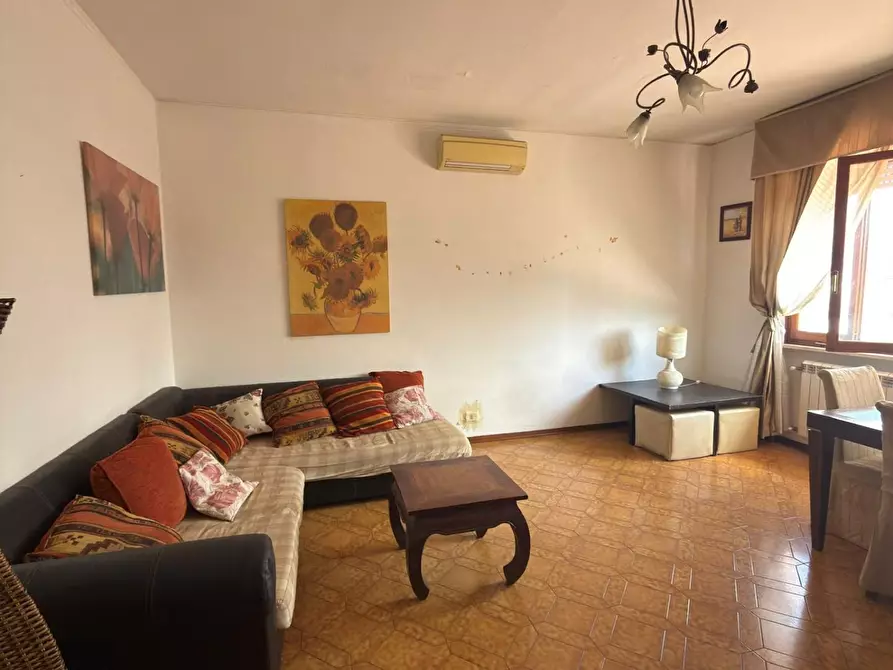 Immagine 3 di Mansarda in vendita  a Carrara