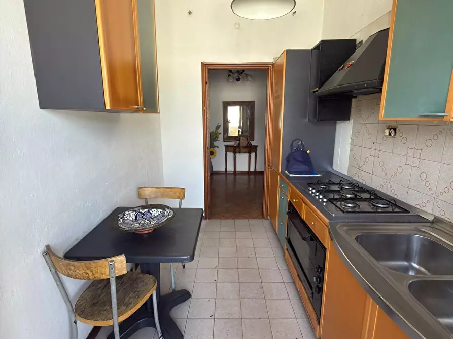 Immagine 9 di Mansarda in vendita  a Carrara