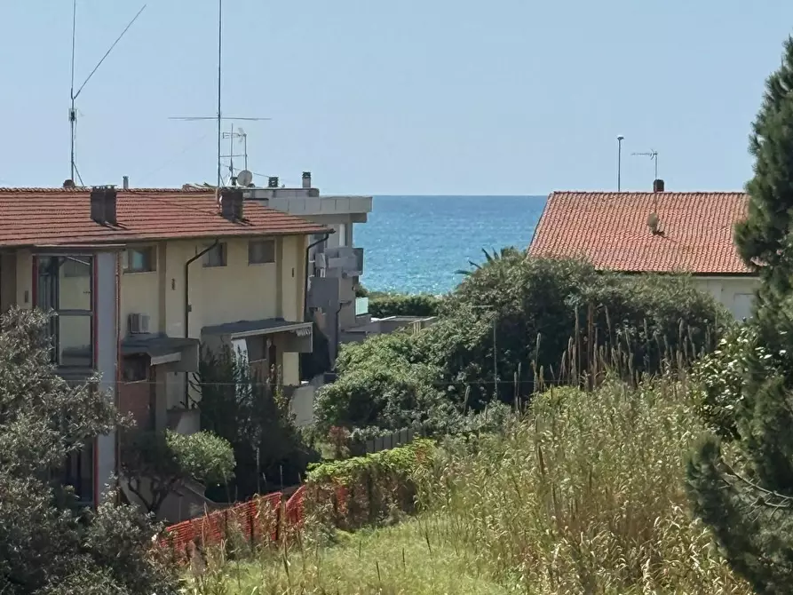 Immagine 4 di Mansarda in vendita  a Carrara