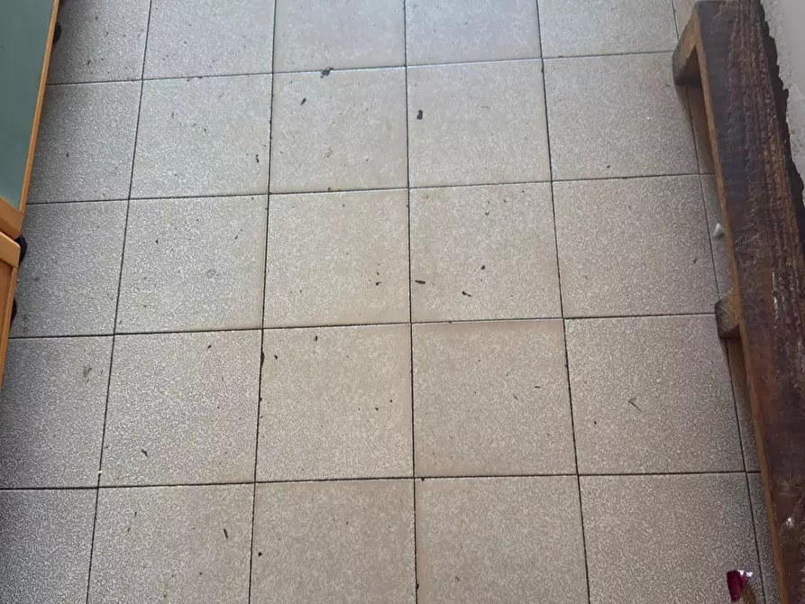 Immagine 14 di Mansarda in vendita  a Carrara