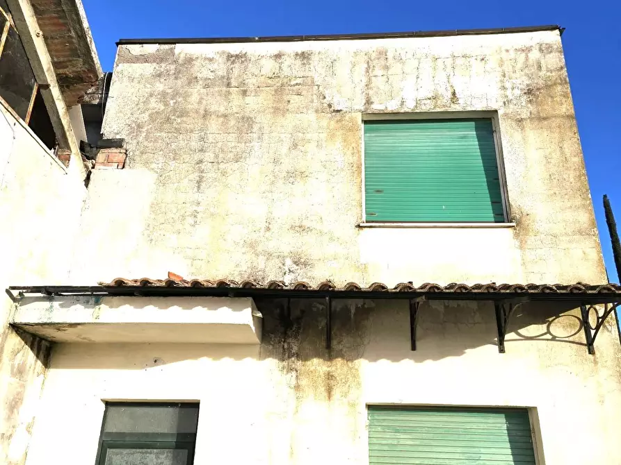 Immagine 3 di Attività artigianale in vendita  a Colle Di Val D'elsa