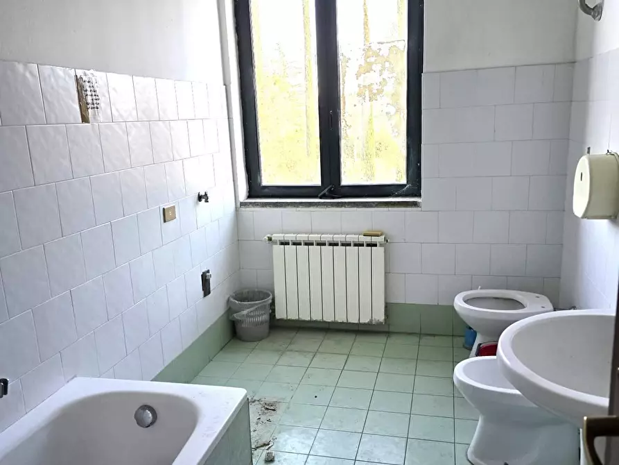 Immagine 8 di Attività artigianale in vendita  a Colle Di Val D'elsa