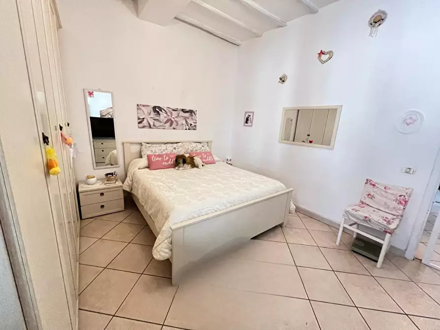 Immagine 8 di Appartamento in vendita  a Colle Di Val D'elsa