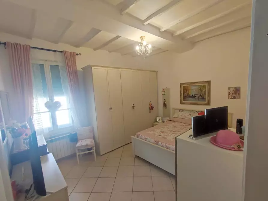 Immagine 12 di Appartamento in vendita  a Colle Di Val D'elsa