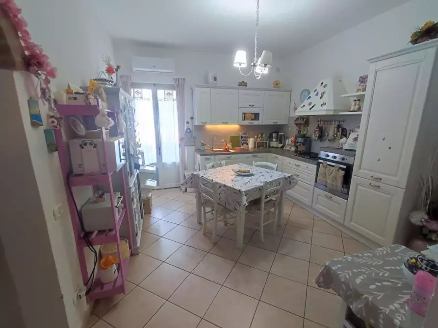 Immagine 4 di Appartamento in vendita  a Colle Di Val D'elsa