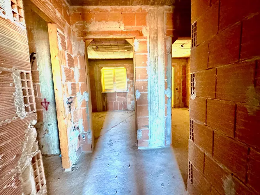 Immagine 5 di Appartamento in vendita  a Massa