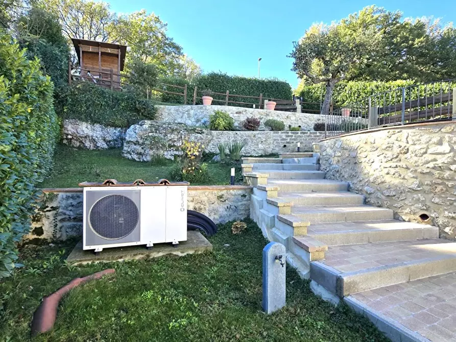 Immagine 11 di Villa in vendita  a Colle Di Val D'elsa