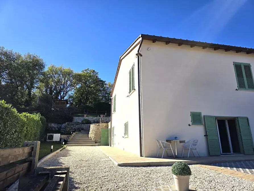 Immagine 3 di Villa in vendita  a Colle Di Val D'elsa