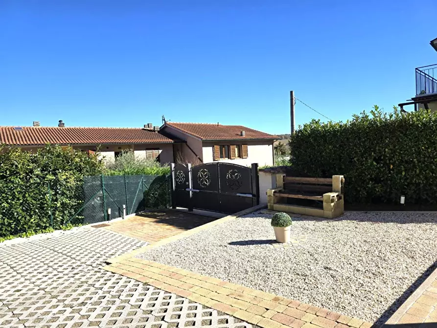 Immagine 15 di Villa in vendita  a Colle Di Val D'elsa