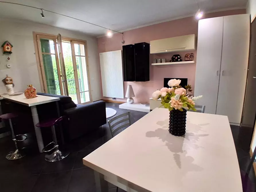 Immagine 3 di Appartamento in vendita  a Lucca