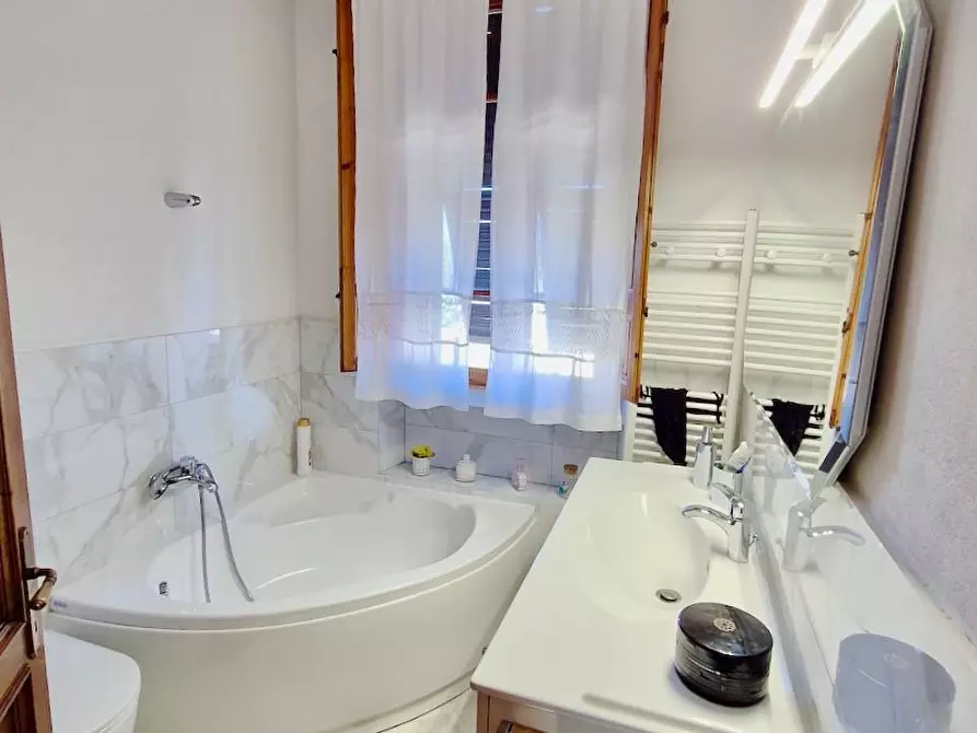 Immagine 11 di Terratetto in vendita  a Cascina