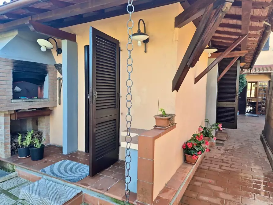 Immagine 43 di Terratetto in vendita  a Cascina