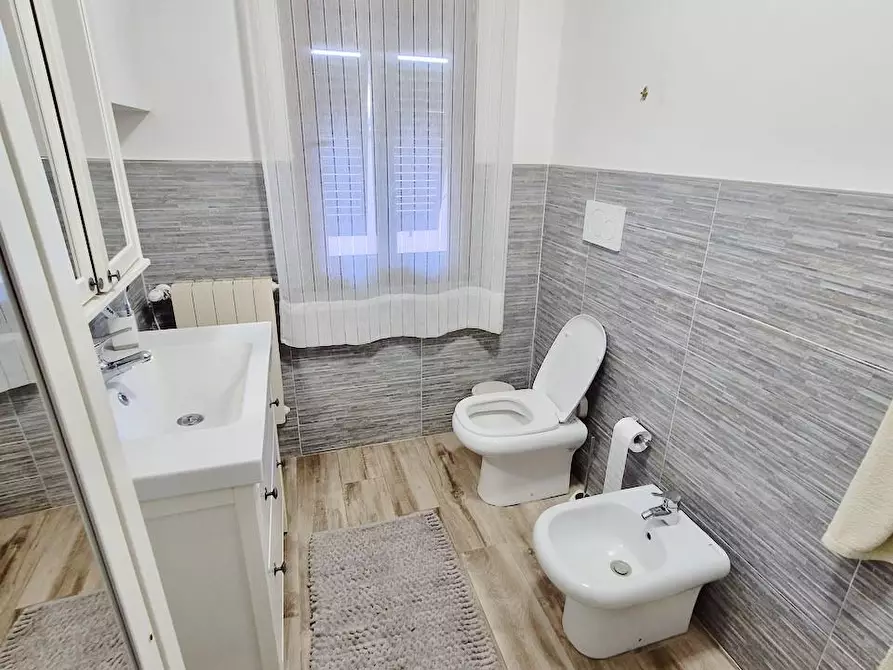 Immagine 36 di Terratetto in vendita  a Cascina